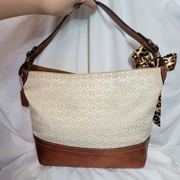 Coach 2007 Signature Hampton Hobo Bag + Bag Scarf & Rhinestone Keychain, $450 Rt - Picture 6 of 12